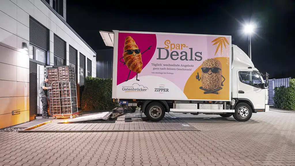PARTIAL LOAD - BAKERY ZIPPER AND GATENBRÖCKER DELIVER GOODS WITH NINE eCANTERS